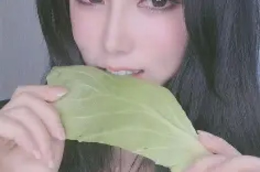 别吹了！三亚盛典网红生图一个比一个惨姚安娜却靠真实圈粉无数